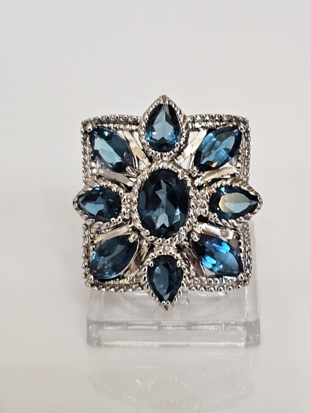 Genuine 5.75 Carat London Blue Topaz Ring Sterling Silver Size 7!